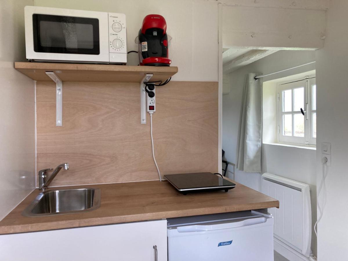 Tiny House Du Haras Cour Lozey Sainte-Marguerite-des-Loges Exterior foto