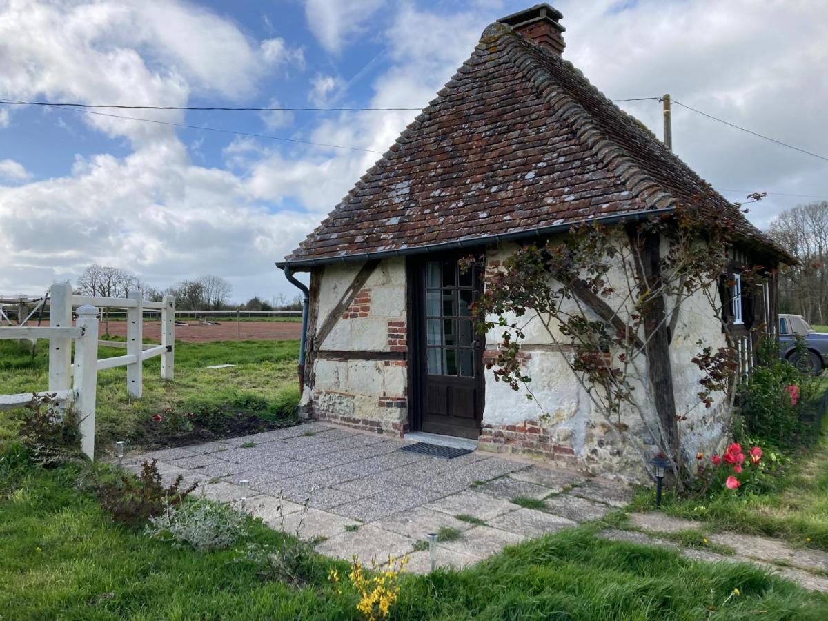 Tiny House Du Haras Cour Lozey Sainte-Marguerite-des-Loges Exterior foto